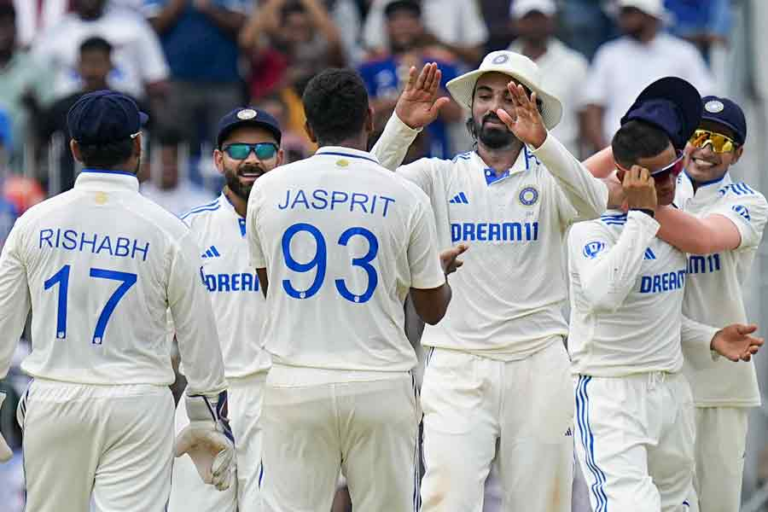 এশিয়ার শীর্ষ টেস্ট দলের এশিয়ার মাটিতে সর্বনিম্ন মোট রান